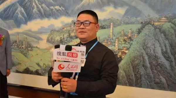 通榮制衣董事長鄧立方